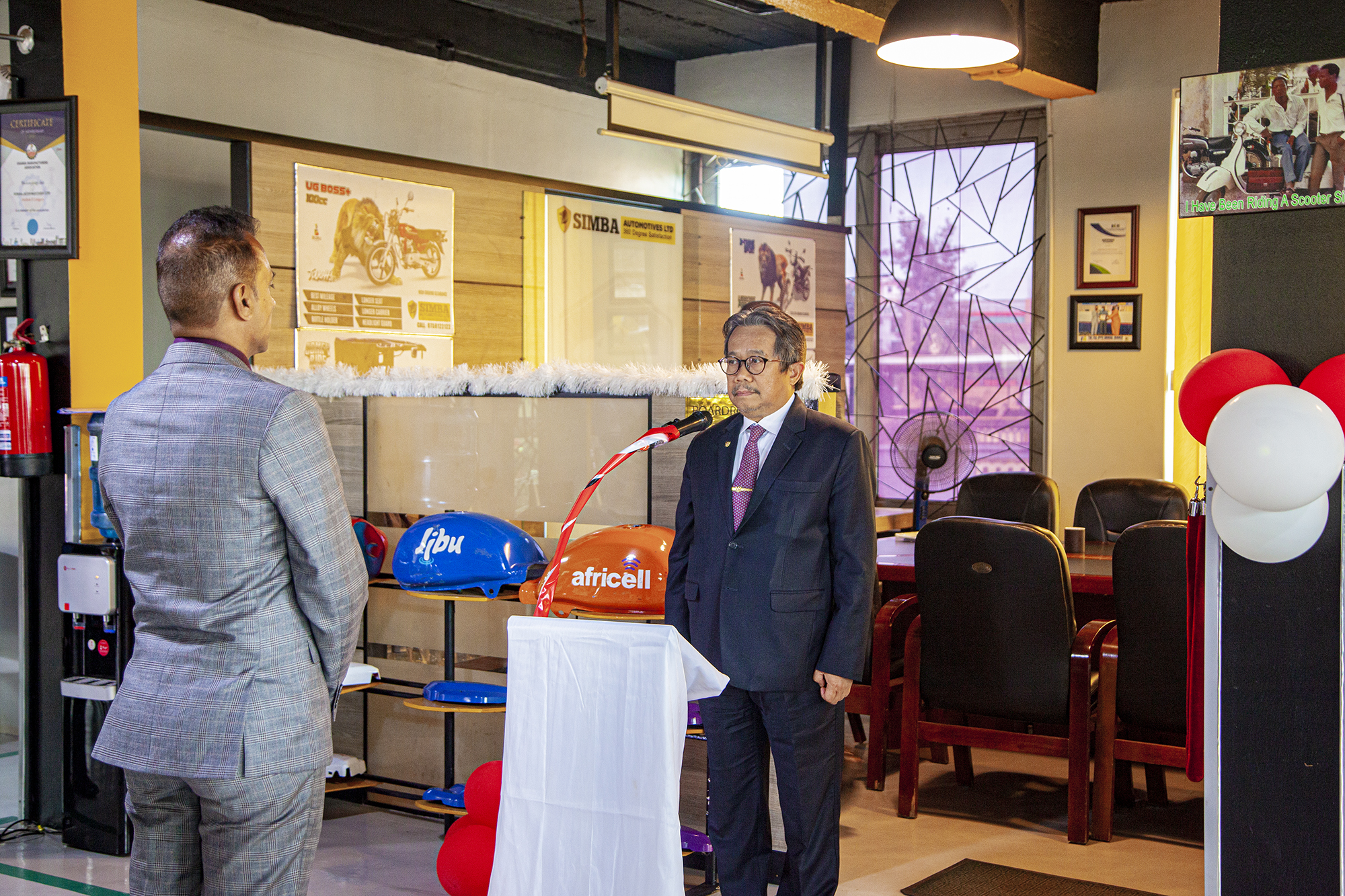 Amb. Saripudin addressing guests at the podium