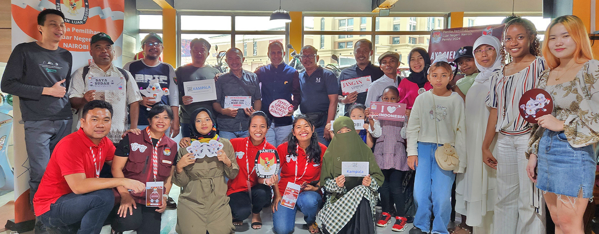 Members of the Indonesian community in Uganda gathered at the consulate