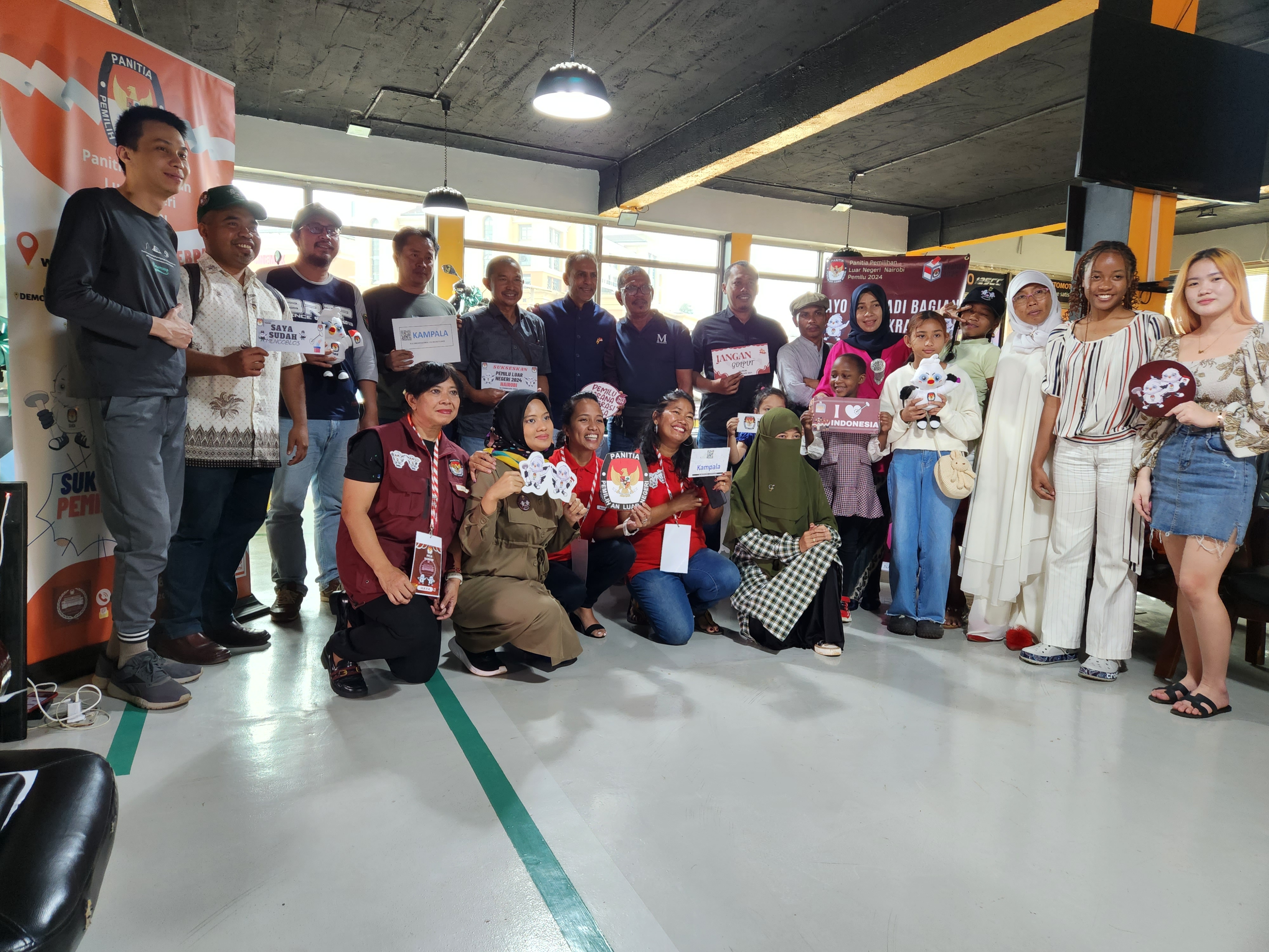 Indonesian community members gathered at the consulate